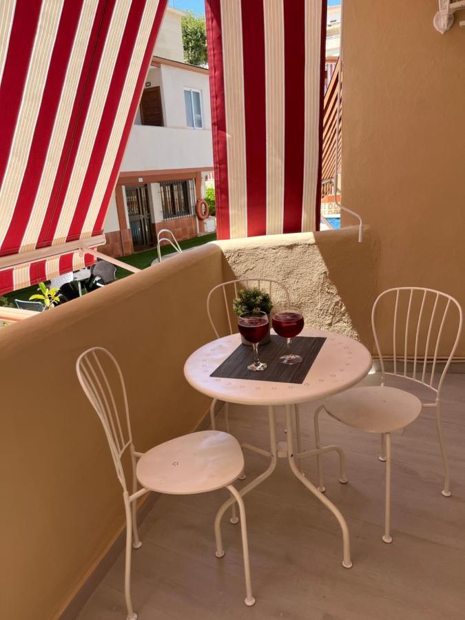 Estudio Romantico La Carihuela ตอร์เรโมลิโนส ภายนอก รูปภาพ