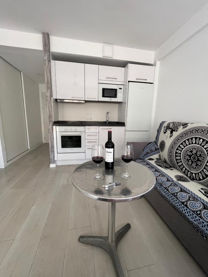Estudio Romantico La Carihuela ตอร์เรโมลิโนส ภายนอก รูปภาพ