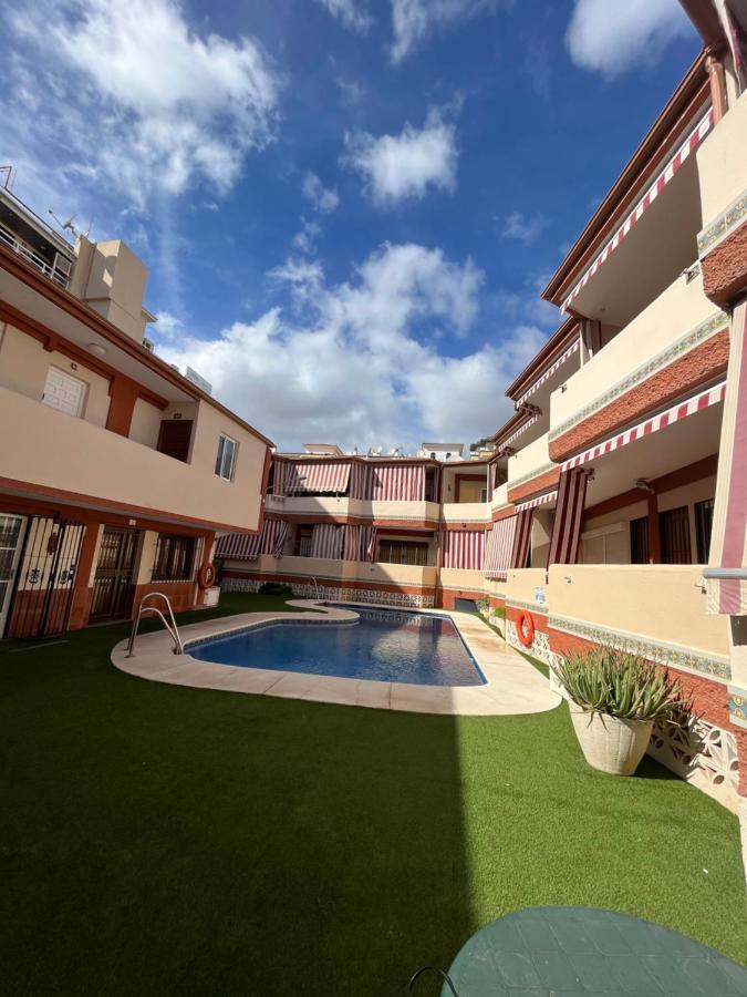 Estudio Romantico La Carihuela ตอร์เรโมลิโนส ภายนอก รูปภาพ