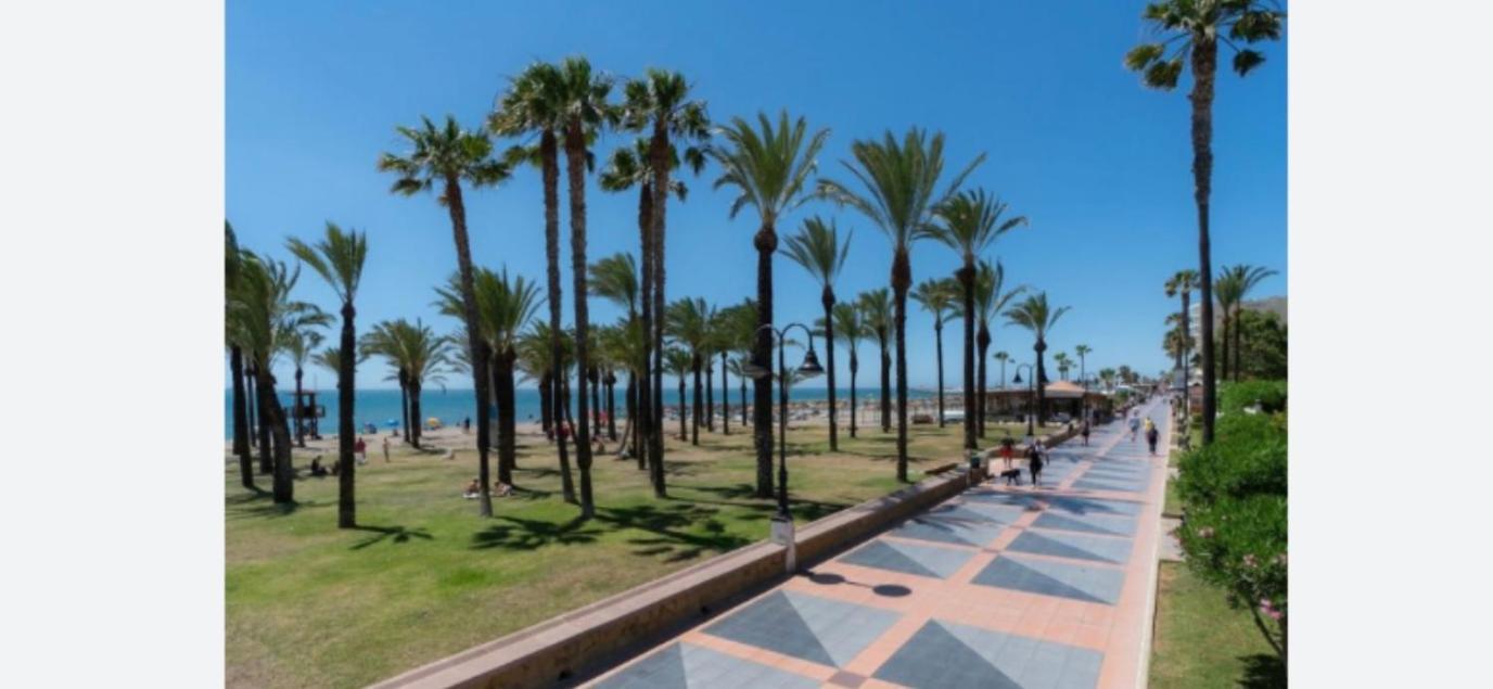 Estudio Romantico La Carihuela ตอร์เรโมลิโนส ภายนอก รูปภาพ